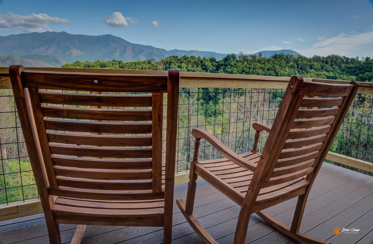 Majestic View Lodge, Amazing Views, Hot Tub, 1089 Free Tickets Each Paid Day, Dollywood And More Gatlinburg Exteriör bild