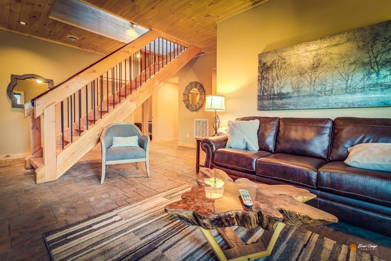 Majestic View Lodge, Amazing Views, Hot Tub, 1089 Free Tickets Each Paid Day, Dollywood And More Gatlinburg Exteriör bild
