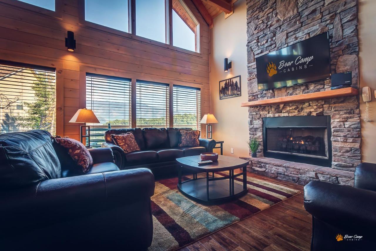 Majestic View Lodge, Amazing Views, Hot Tub, 1089 Free Tickets Each Paid Day, Dollywood And More Gatlinburg Exteriör bild