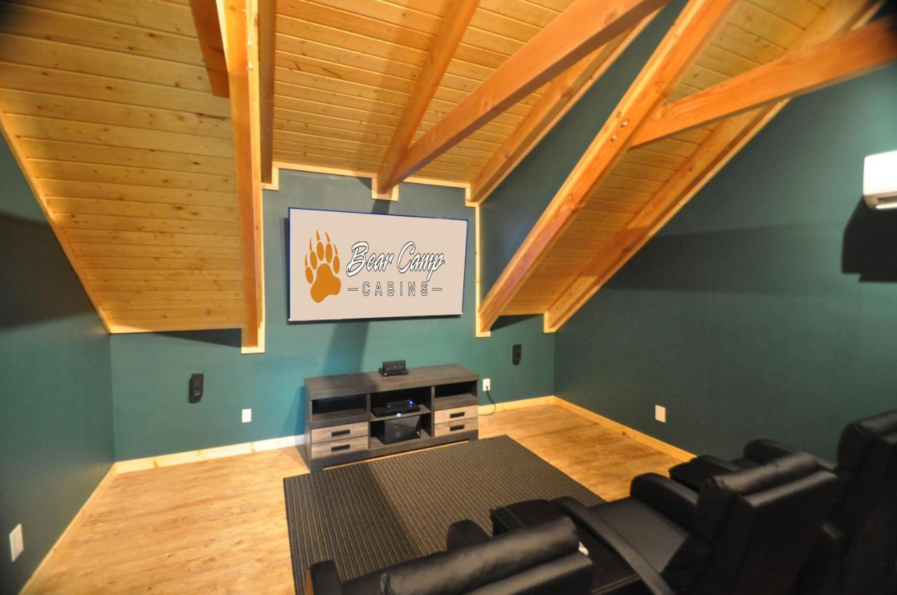 Majestic View Lodge, Amazing Views, Hot Tub, 1089 Free Tickets Each Paid Day, Dollywood And More Gatlinburg Exteriör bild