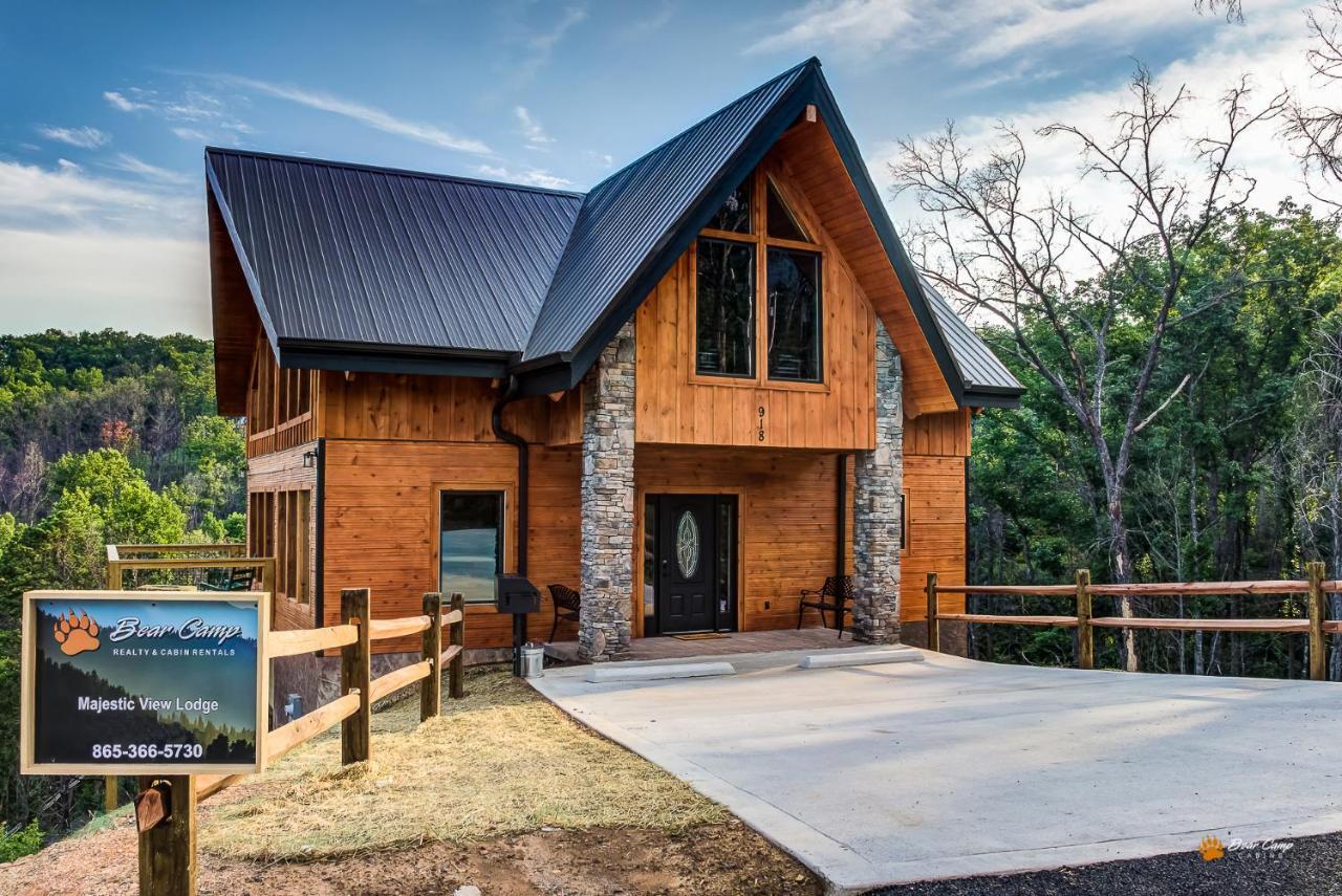 Majestic View Lodge, Amazing Views, Hot Tub, 1089 Free Tickets Each Paid Day, Dollywood And More Gatlinburg Exteriör bild